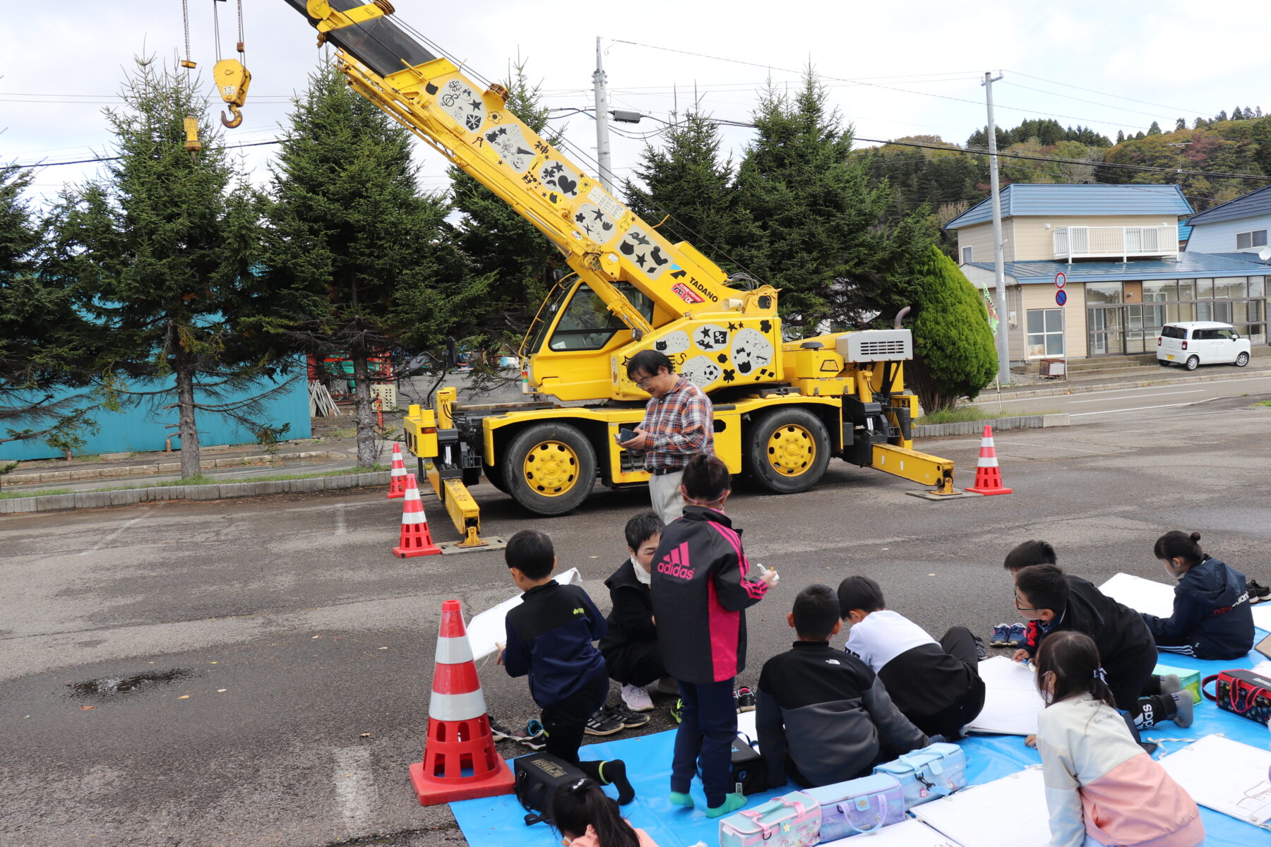 キリンクレーン写生会 2枚目写真