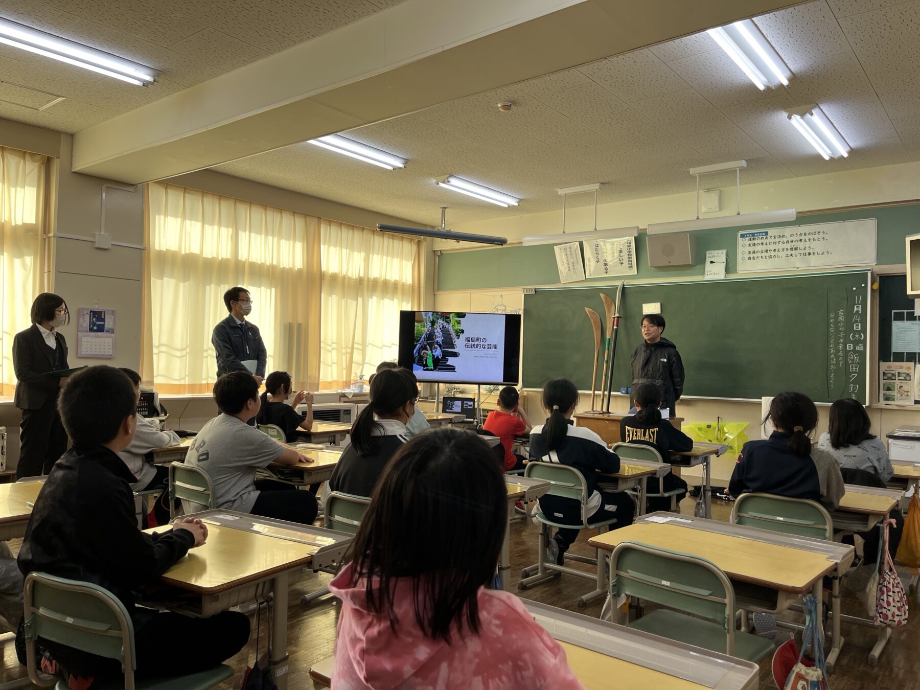 ４年生合同学習（伝統芸能　四ヶ散米について）１ 1枚目写真