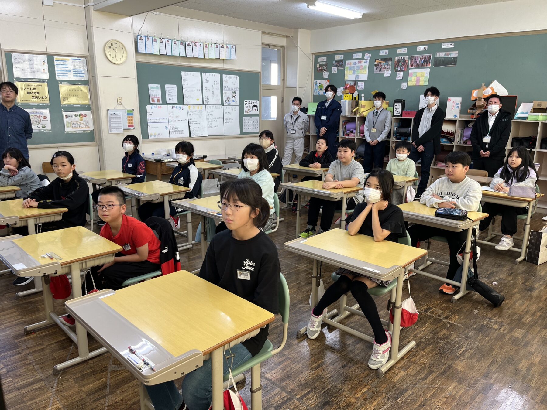 ４年生合同学習（伝統芸能　四ヶ散米について）１ 2枚目写真