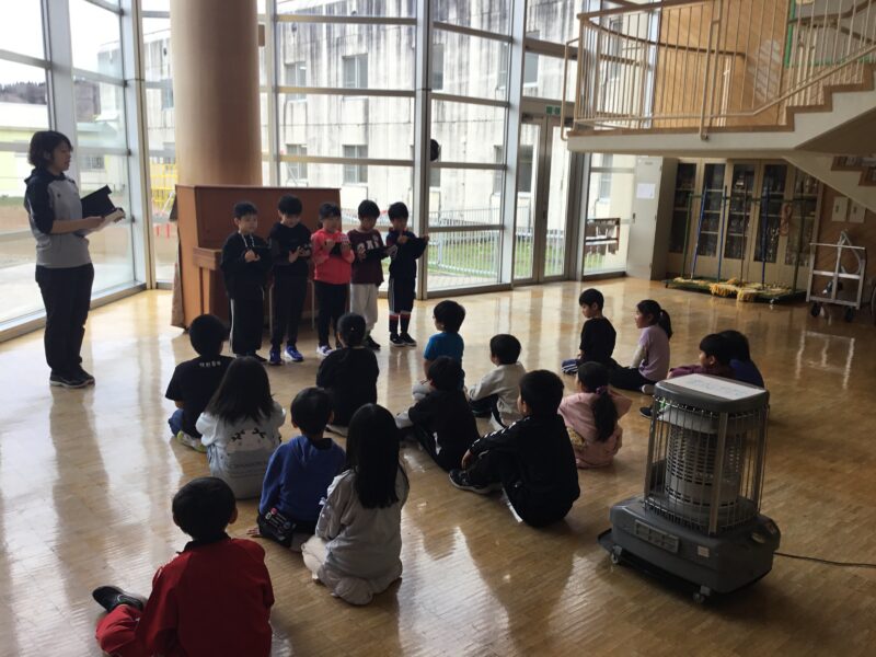 １年生の校内探検