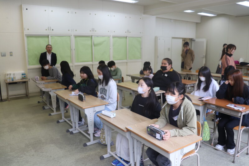 ６年生合同学習（吉岡小学校）