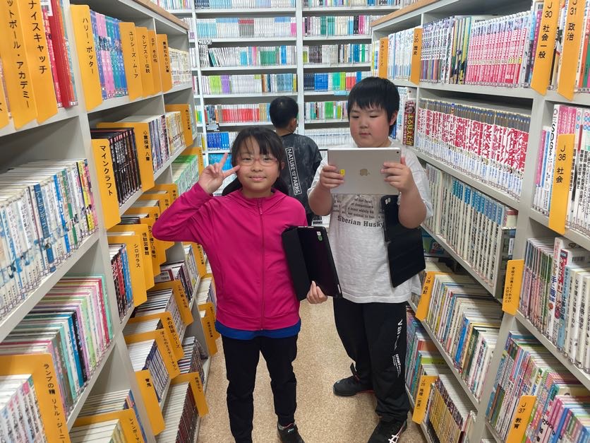 福島町図書室見学（４年生） 4枚目写真