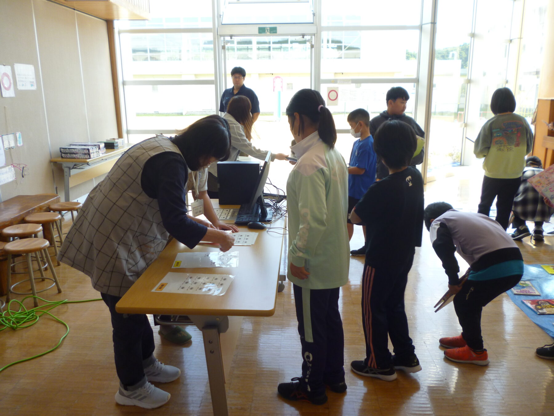 移動図書が行われました 3枚目写真