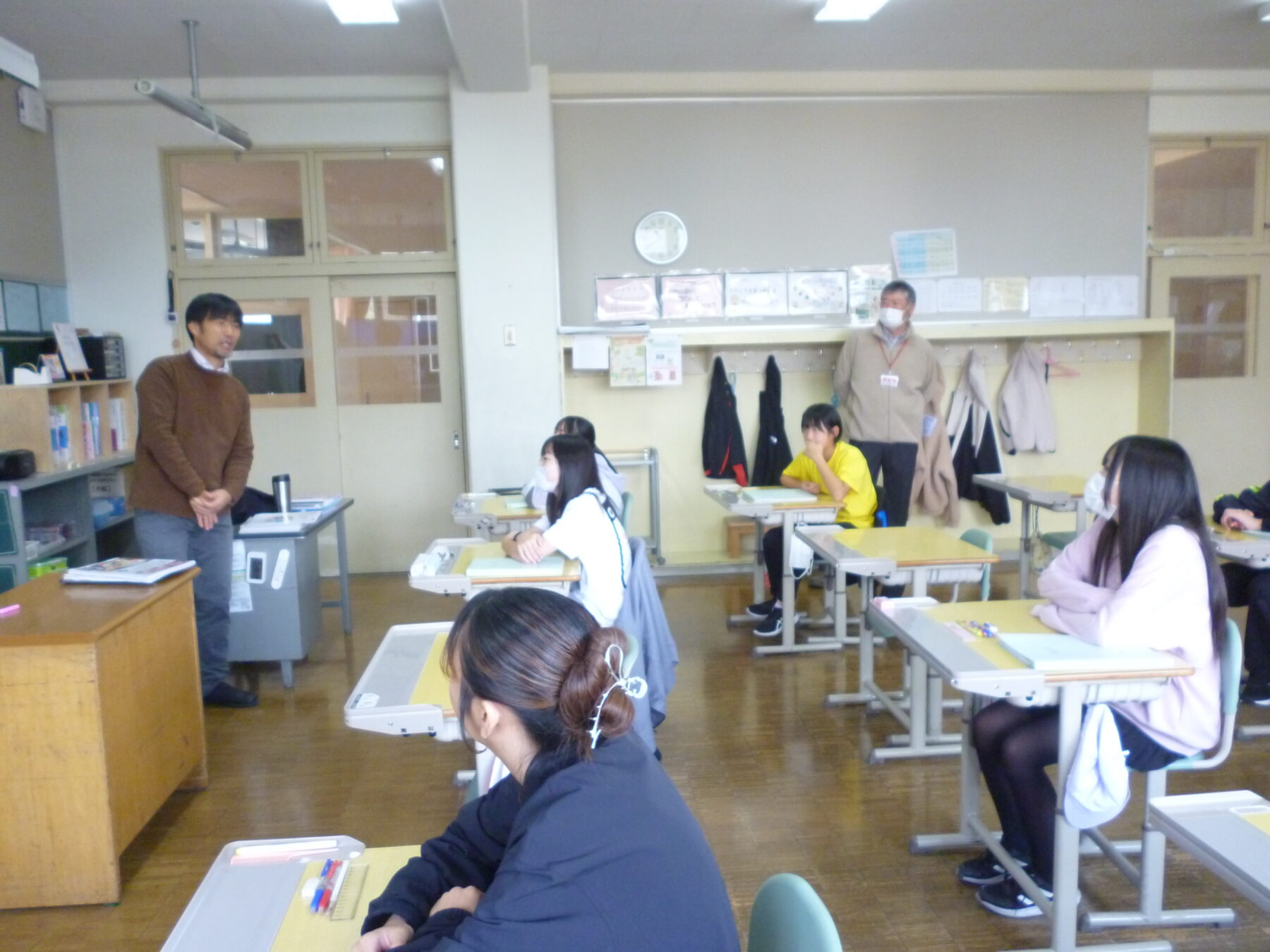 外国語の授業で・・・ 3枚目写真