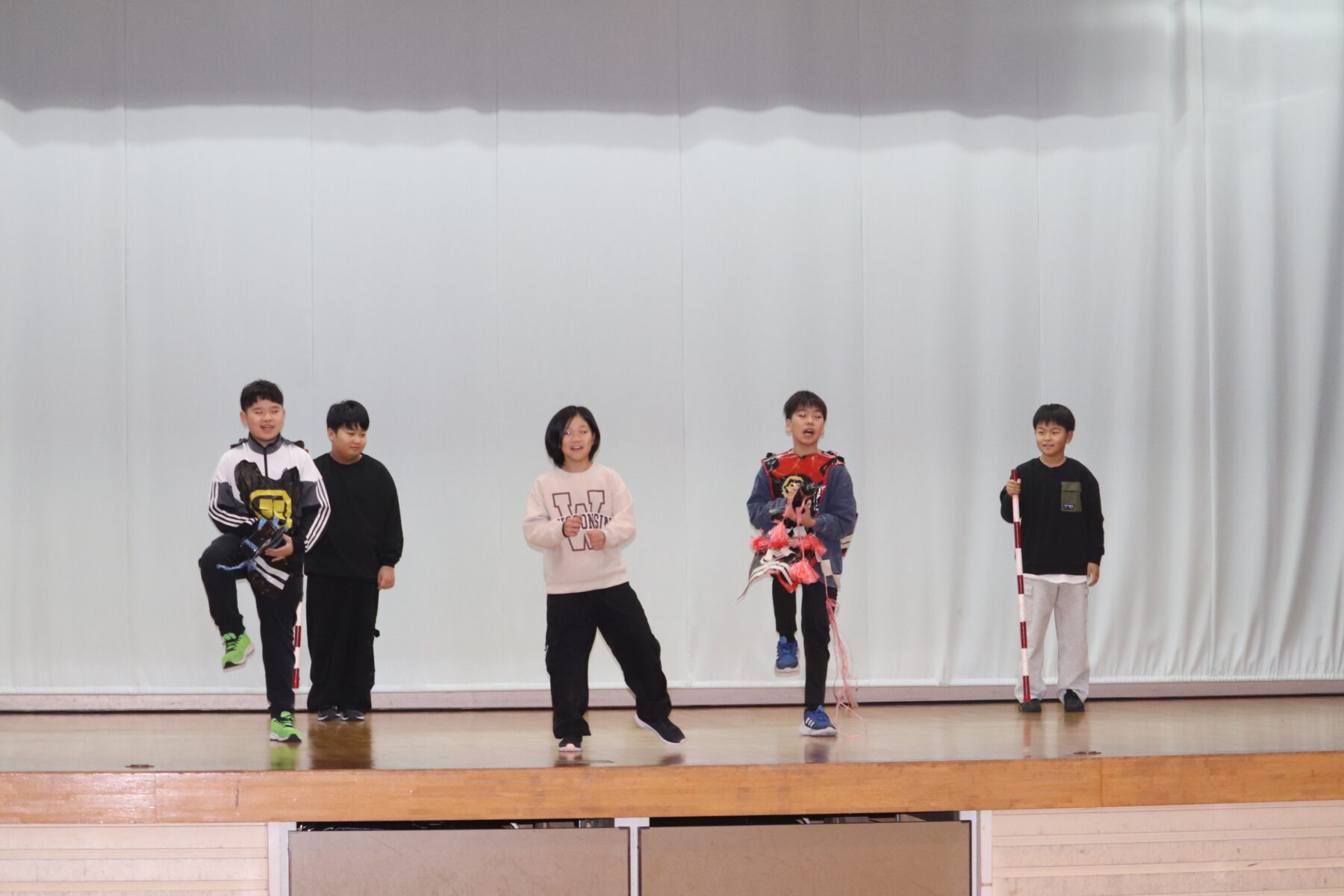 福島小学校恒例クリスマス会 5枚目写真