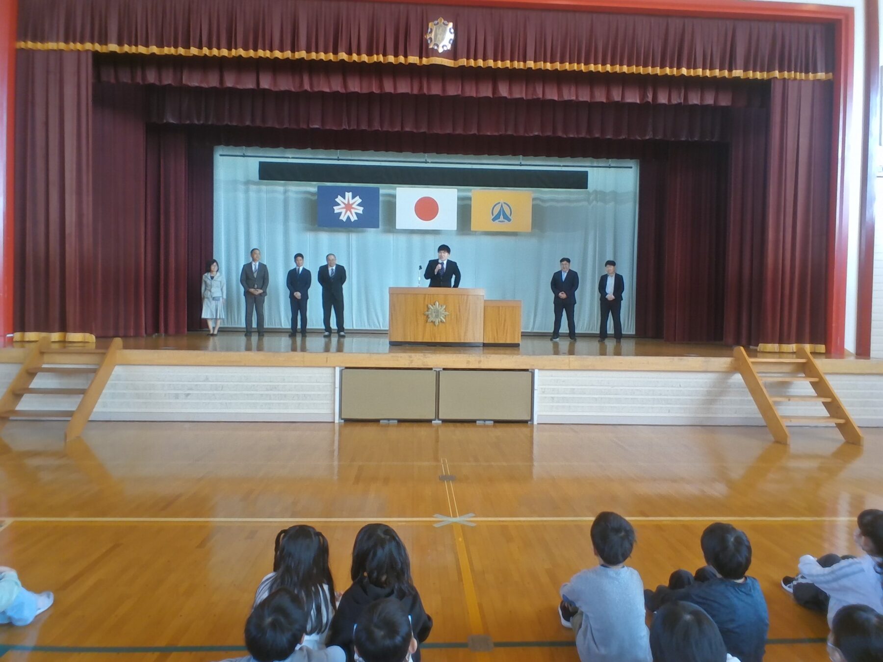 修了式、離任式が行われました 4枚目写真