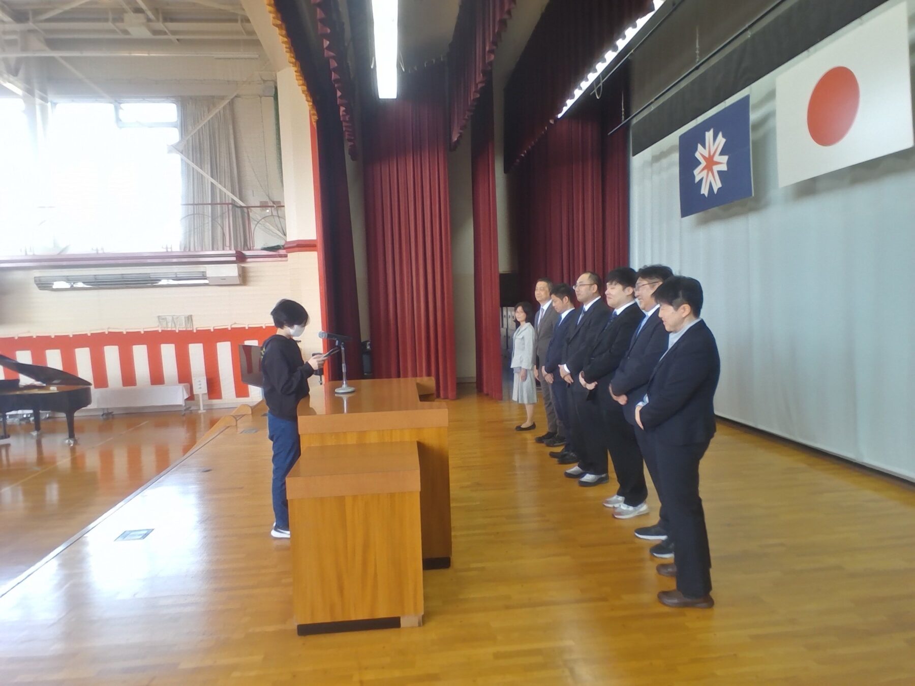 修了式、離任式が行われました 6枚目写真