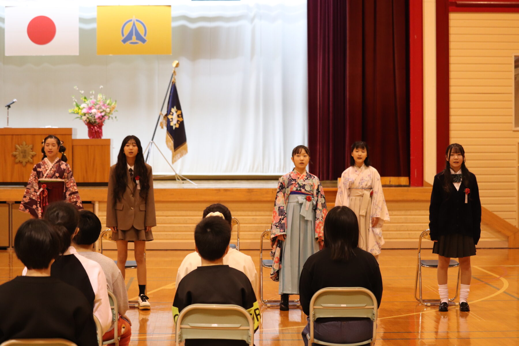 第１３２回卒業式が行われました 5枚目写真