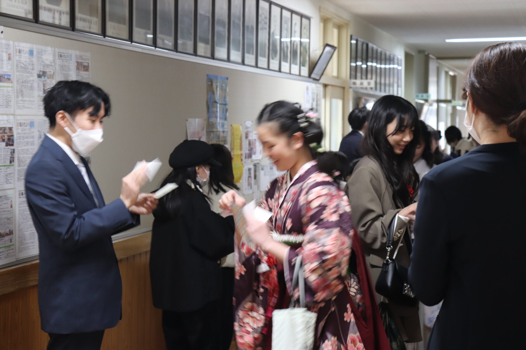 第１３２回卒業式が行われました 7枚目写真