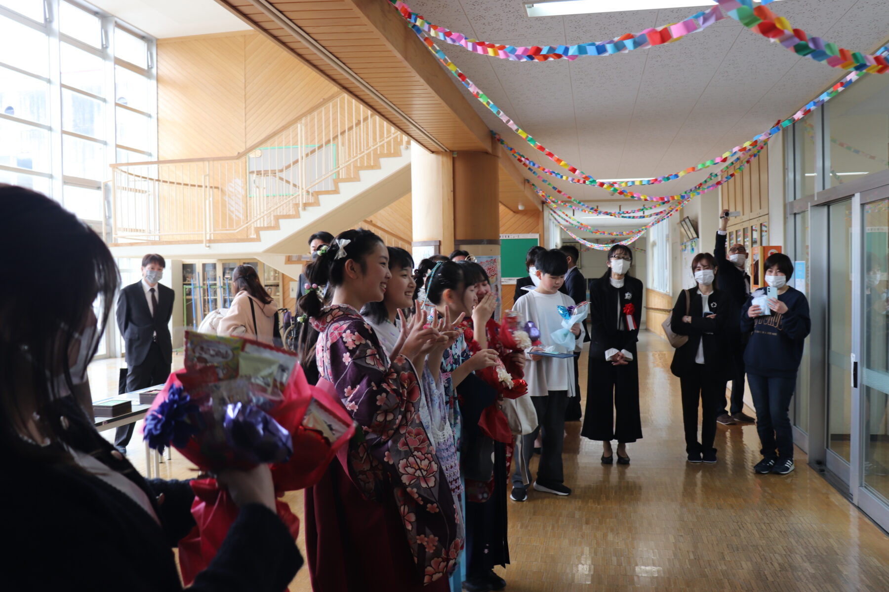 第１３２回卒業式が行われました 8枚目写真