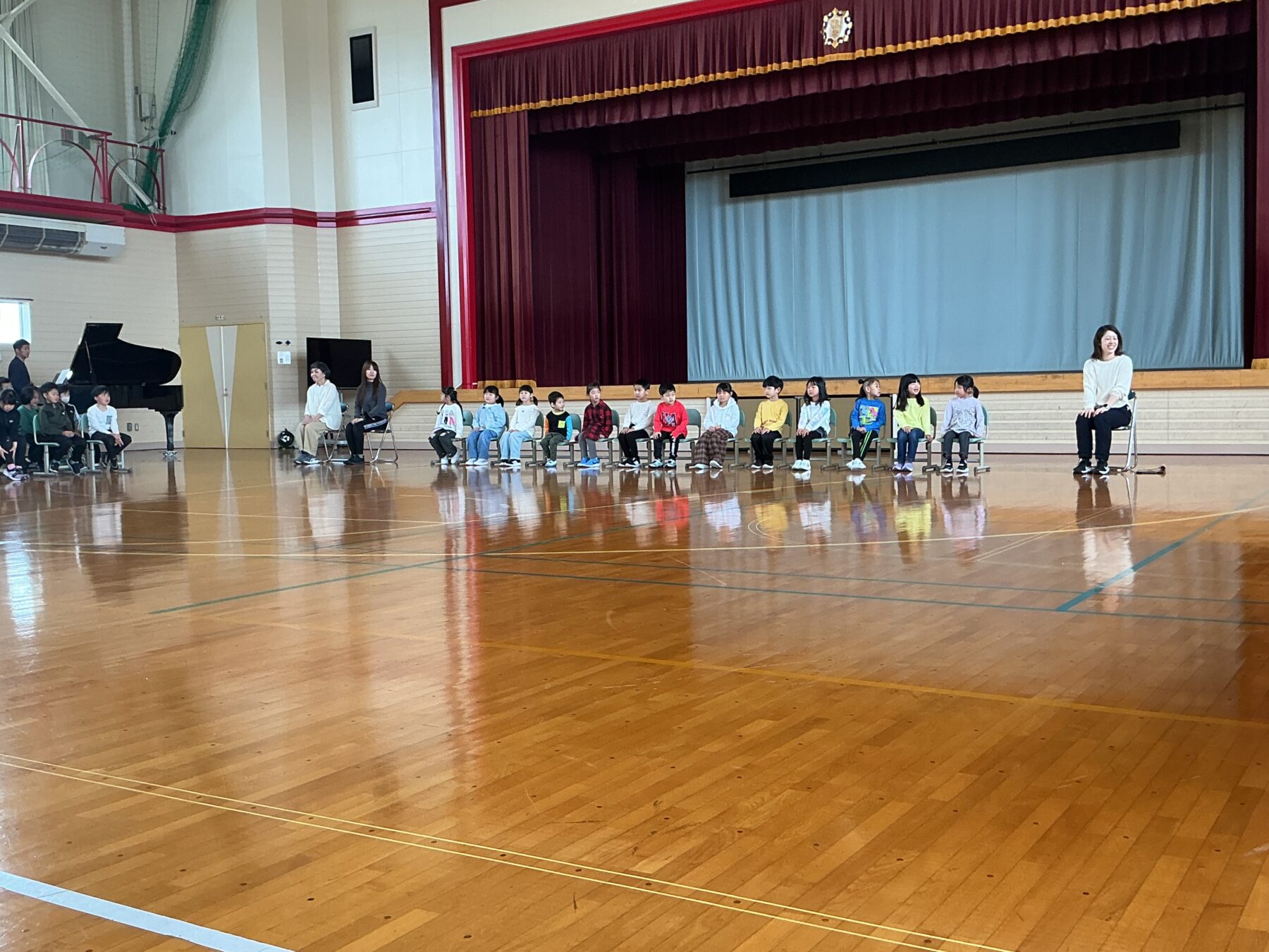 「１年生を迎える会」が開かれました 3枚目写真