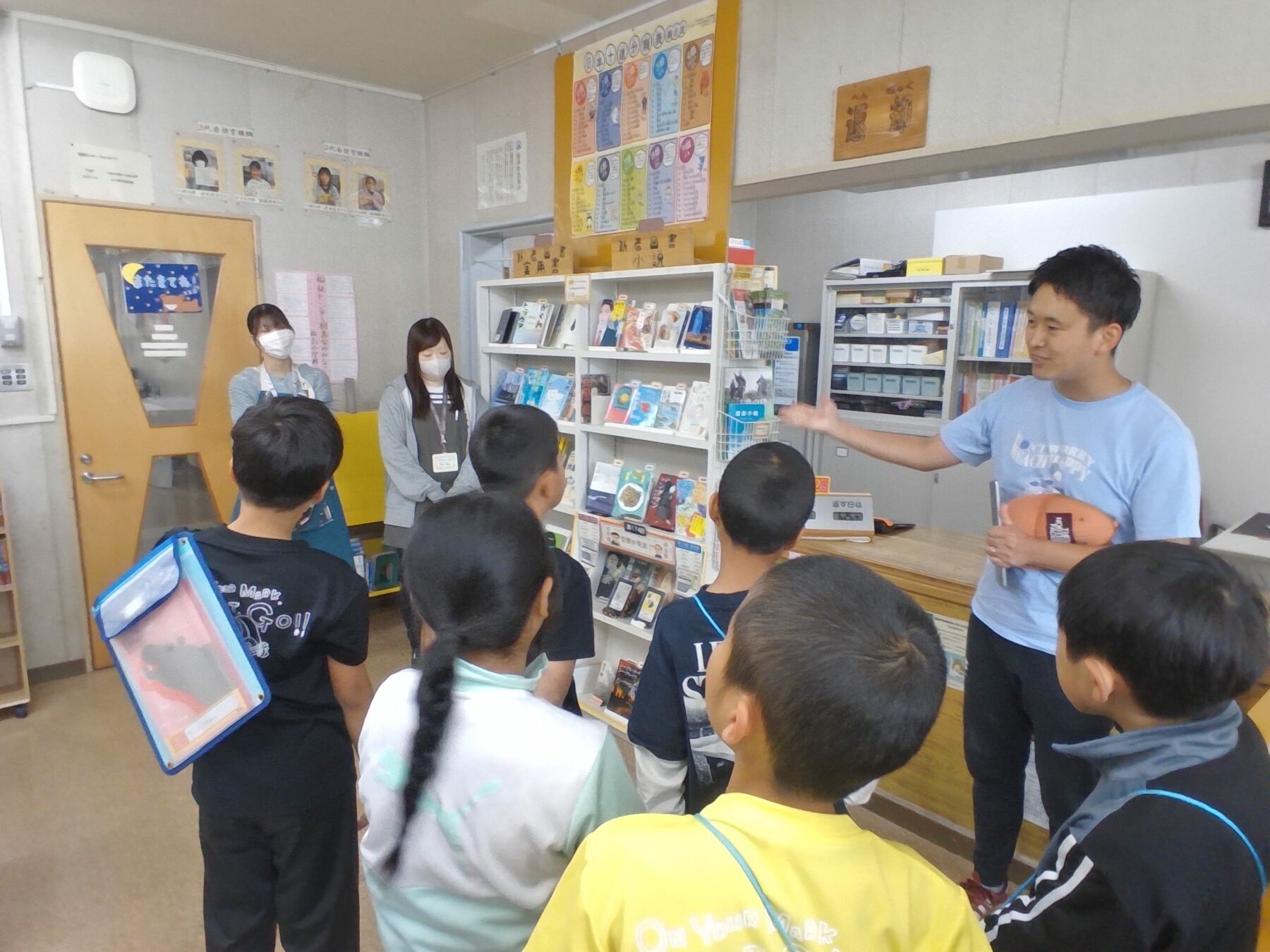 図書室見学に行ってきました 2枚目写真