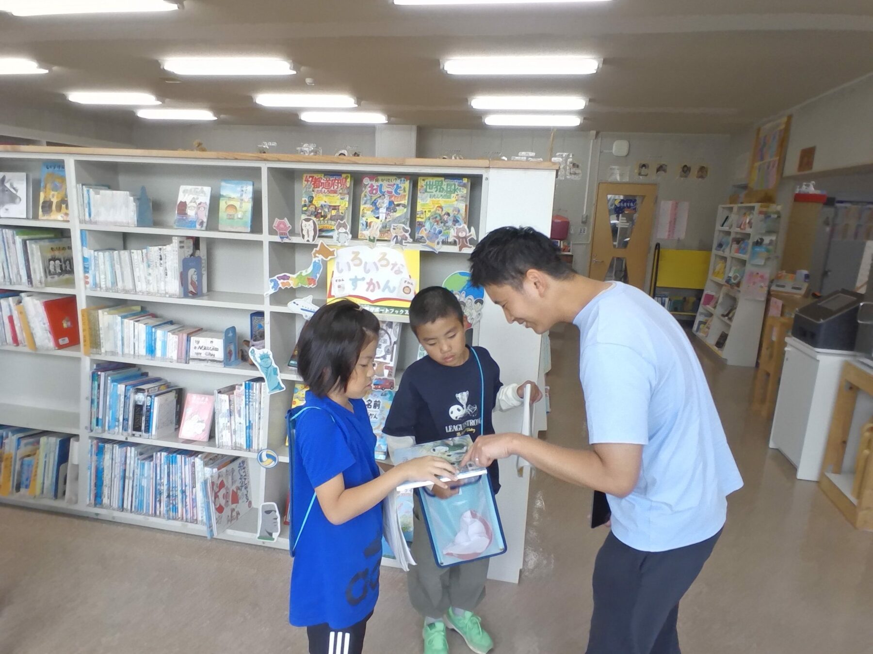図書室見学に行ってきました 7枚目写真