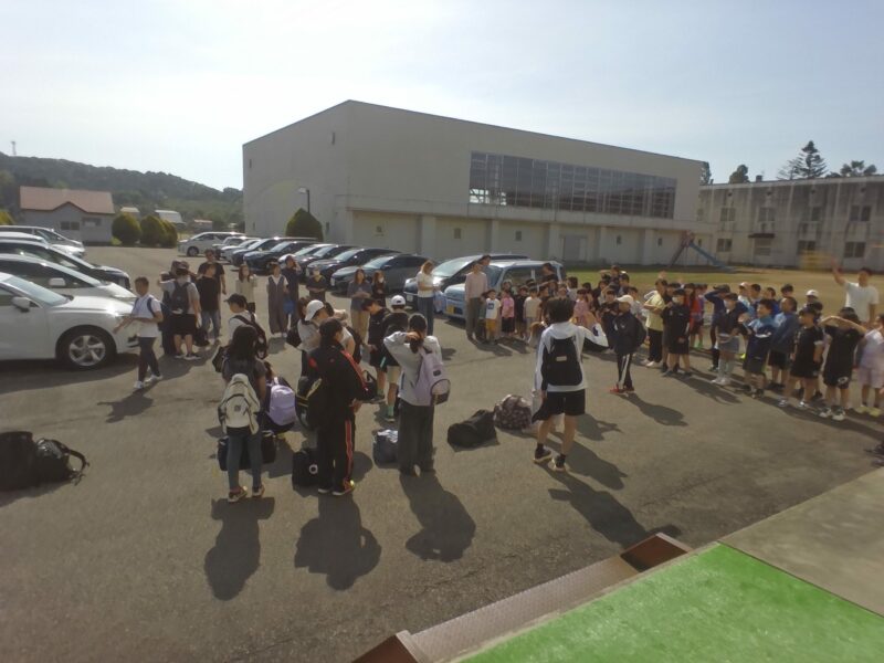 ６年生修学旅行が始まりました