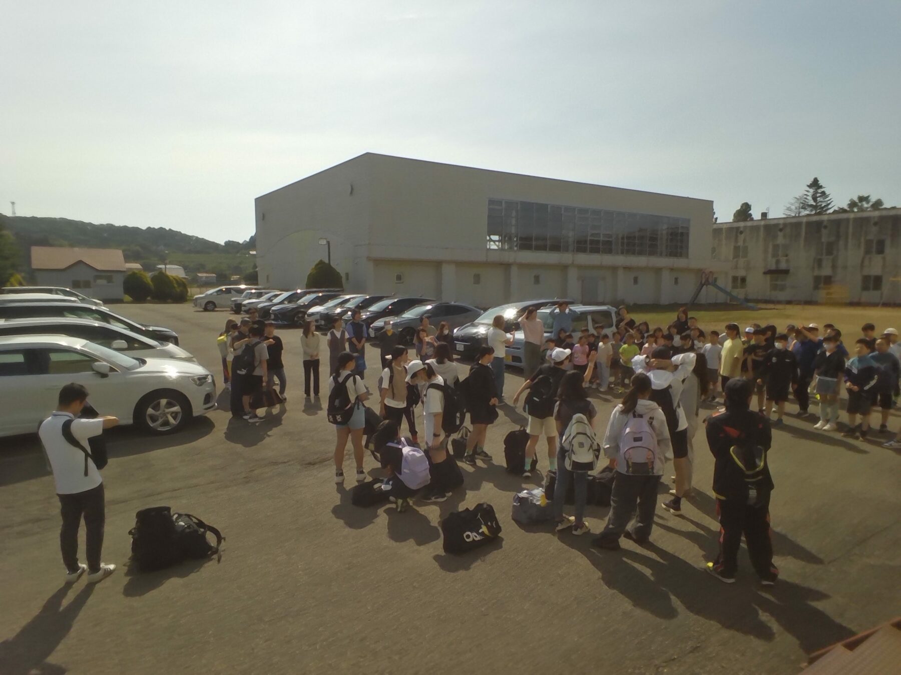 ６年生修学旅行が始まりました 2枚目写真