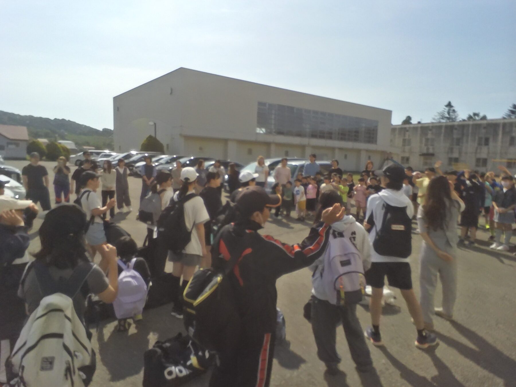６年生修学旅行が始まりました 3枚目写真
